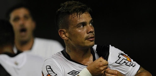 Bernardo retorna ao time após ser cortado do clássico com o Botafogo por indisciplina - Reprodução/Flickr Vasco