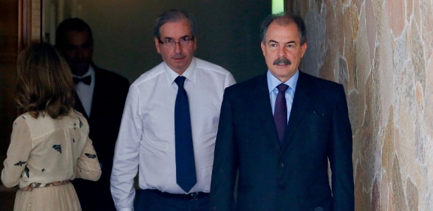 Em fevereiro, o ministro Aloizio Mercadante visitou a casa de Eduardo Cunha, presidente da Câmara - Pedro Ladeira - 24.02.2015/Folhapress