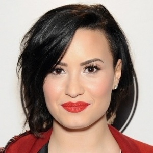 Demi Lovato falou à "People" sobre sua doença