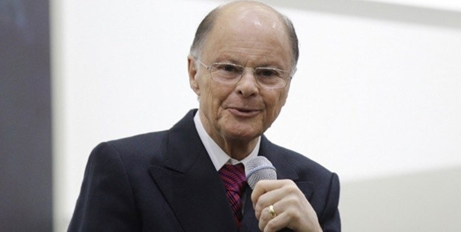 O bispo Edir Macedo em recente evento da Igreja Universal do Reino de Deus em Portugal - Divugação