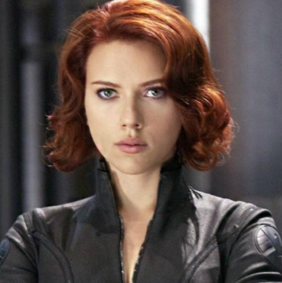 Chiroyli oyoqli qiz bilan jinsiy aloqa