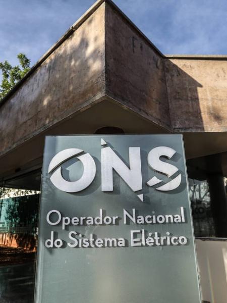 ONS (Operador Nacional do Sistema Elétrico) estima que serão necessários leilões anuais para garantir atendimento à demanda máxima. ONS (Operador Nacional do Sistema Elétrico) estima que serão necessários leilões anuais para garantir atendimento à demanda máxima.