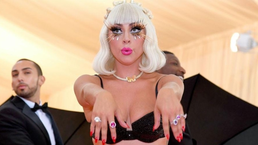 07.mai.2019 - Cantora Lady Gaga usa R$ 8 milhões em joias no MET Gala 2019, em Nova York - Kevin Mazur/MG19/Getty Images