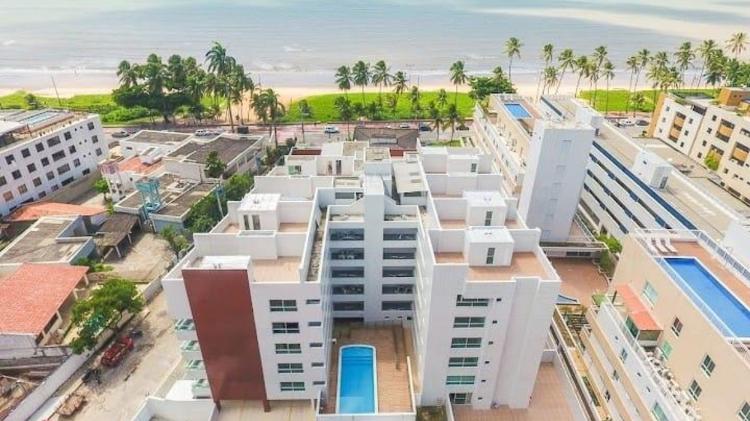 Vista aérea do prédio em que Egídio tinha apartamento, na praia de Cabo Branco, em João Pessoa