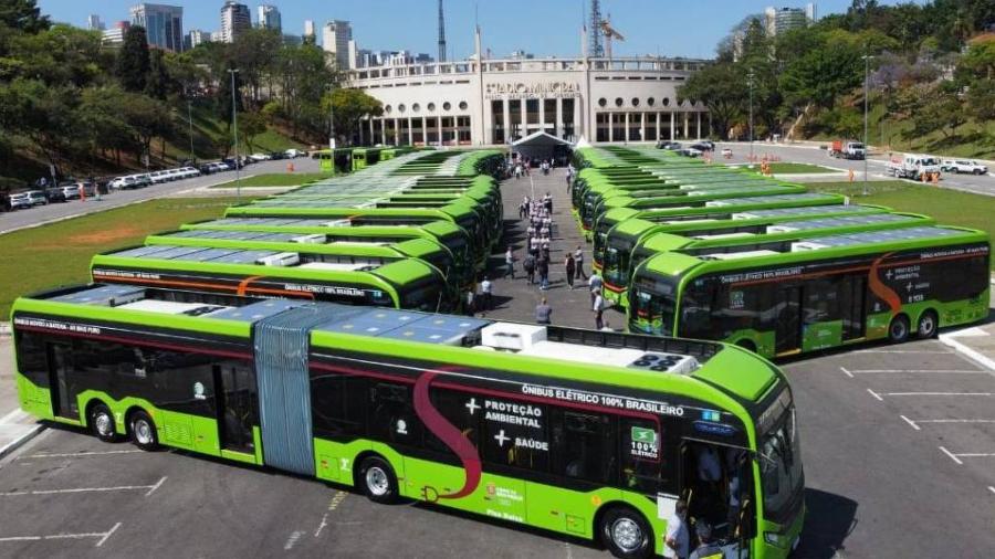 Foto de arquivo mostra frota de 84 ônibus elétricos da Prefeitura de São Paulo