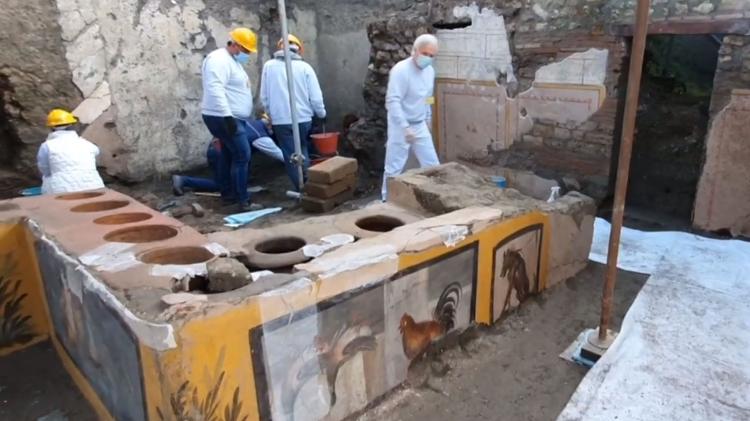 Termopólio descoberto em Pompeia em bom estado de conservação Termopólio descoberto em Pompeia em bom estado de conservação
