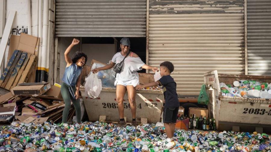 Cena do filme "A Melhor Mãe do Mundo", de Anna Muylaert - Aline Arruda/Divulgação