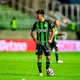 Miguelito é suspenso por cinco jogos após caso de racismo; América-MG vai recorrer