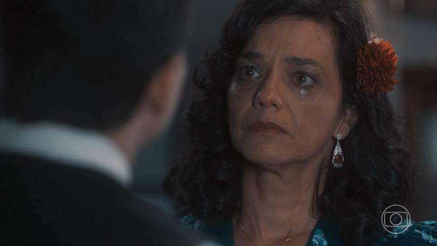 Verônica (Ana Cecília Costa) em Amor Perfeito