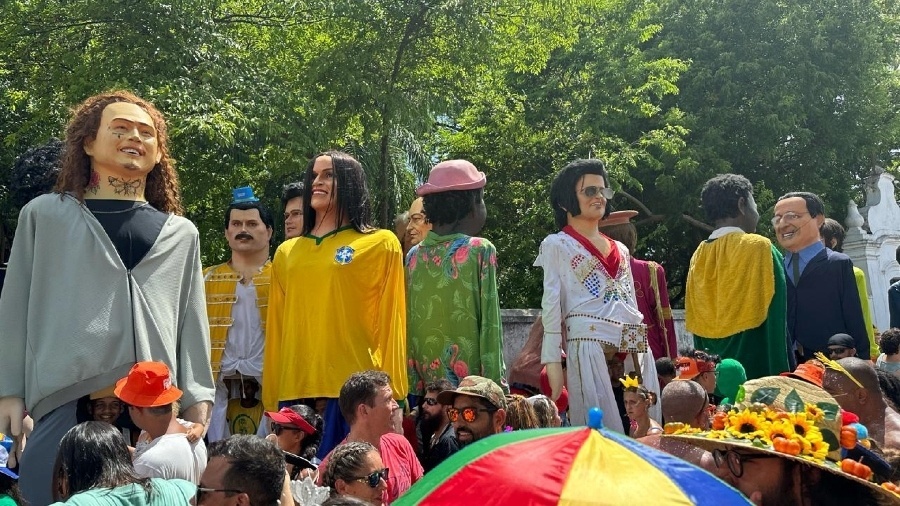 Whindersson Nunes vira boneco no Carnaval de Olinda