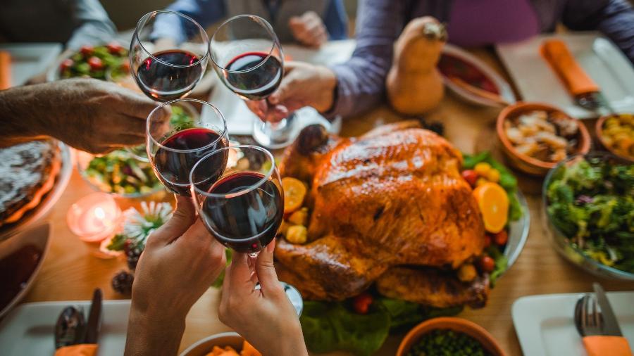 Combinar o vinho certo com cada prato de Natal torna a ceia ainda mais inesquecível - Getty Images