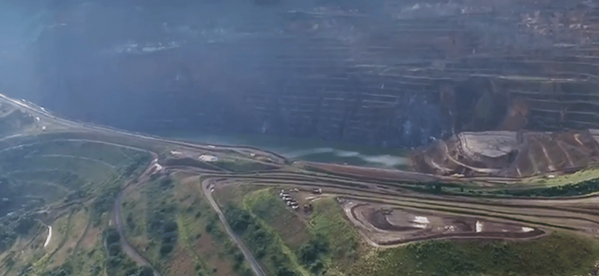 Vista aérea do entorno da mina do Gongo Soco, em Barão de Cocais - Reprodução/TV UOL