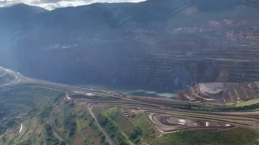 Vista aérea do entorno da barragem Sul Superior, da mina do Gongo Soco, em Barão de Cocais - Reprodução/TV UOL