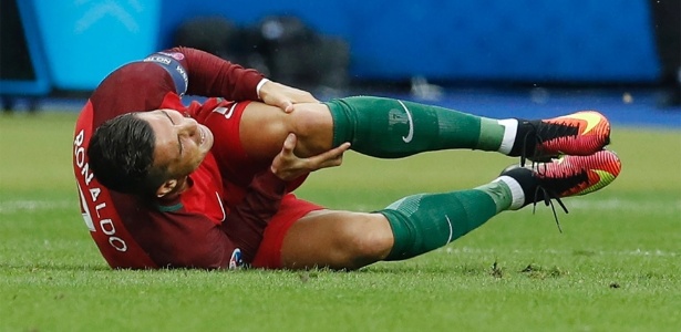 Cristiano Ronaldo não foi mais convocado após a Euro por lesão  - Darren Staples/Reuters