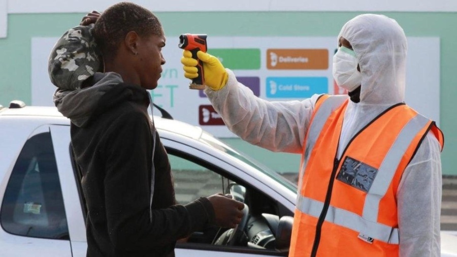 Pandemia ainda está no estágio inicial no continente, mas projeções preocupam - Getty Images