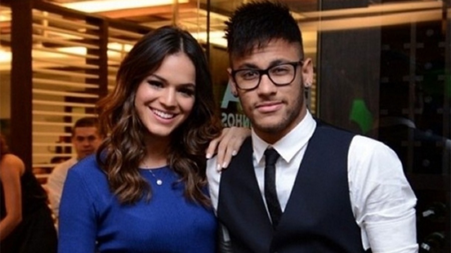 Neymar e Bruna Marquezine em festa do fim da novela  "Em Família", de Manoel Carlos, em julho de 2014 - Reprodução/Instagram
