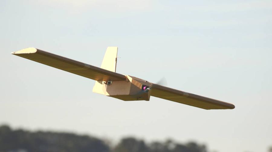 Dos drone de papelão ao 'enxame' de máquinas, drones são considerados o futuro do militarismo