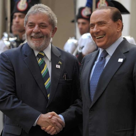 Lula e Berlusconi em encontro em Roma em 2009 - Christophe Simon/AFP