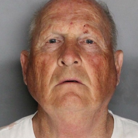 24.abril.2018 - Joseph James Deangelo, 72, é preso pela polícia de Sacramento, nos EUA; testes de DNA apontam o homem como o "assassino de Golden State", que matou 12 pessoas e estuprou 45 nos anos 1970 e 1980 - Departamento de Polícia de Sacramento/Reuters