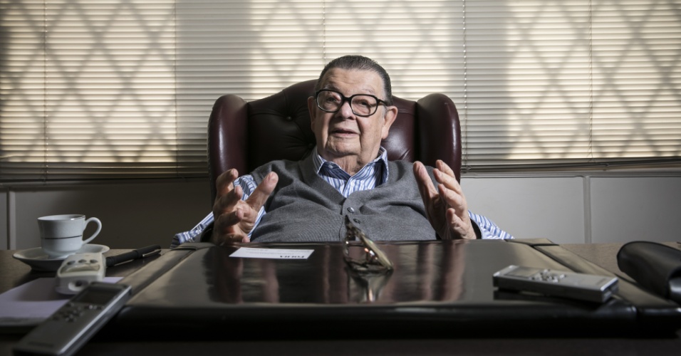 Ex-ministro é alvo da Lava Jato | BC bloqueia R$ 864 mil de Delfim e de empresas controladas por ele