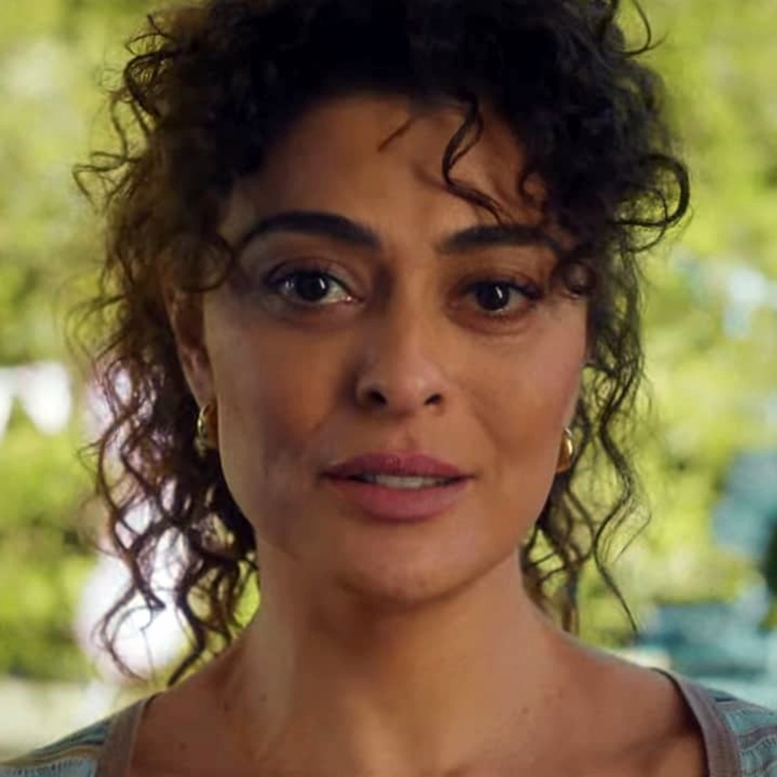 Juliana Paes brilha e passa verdade em Pedaço de Mim, avalia Leão Lobo