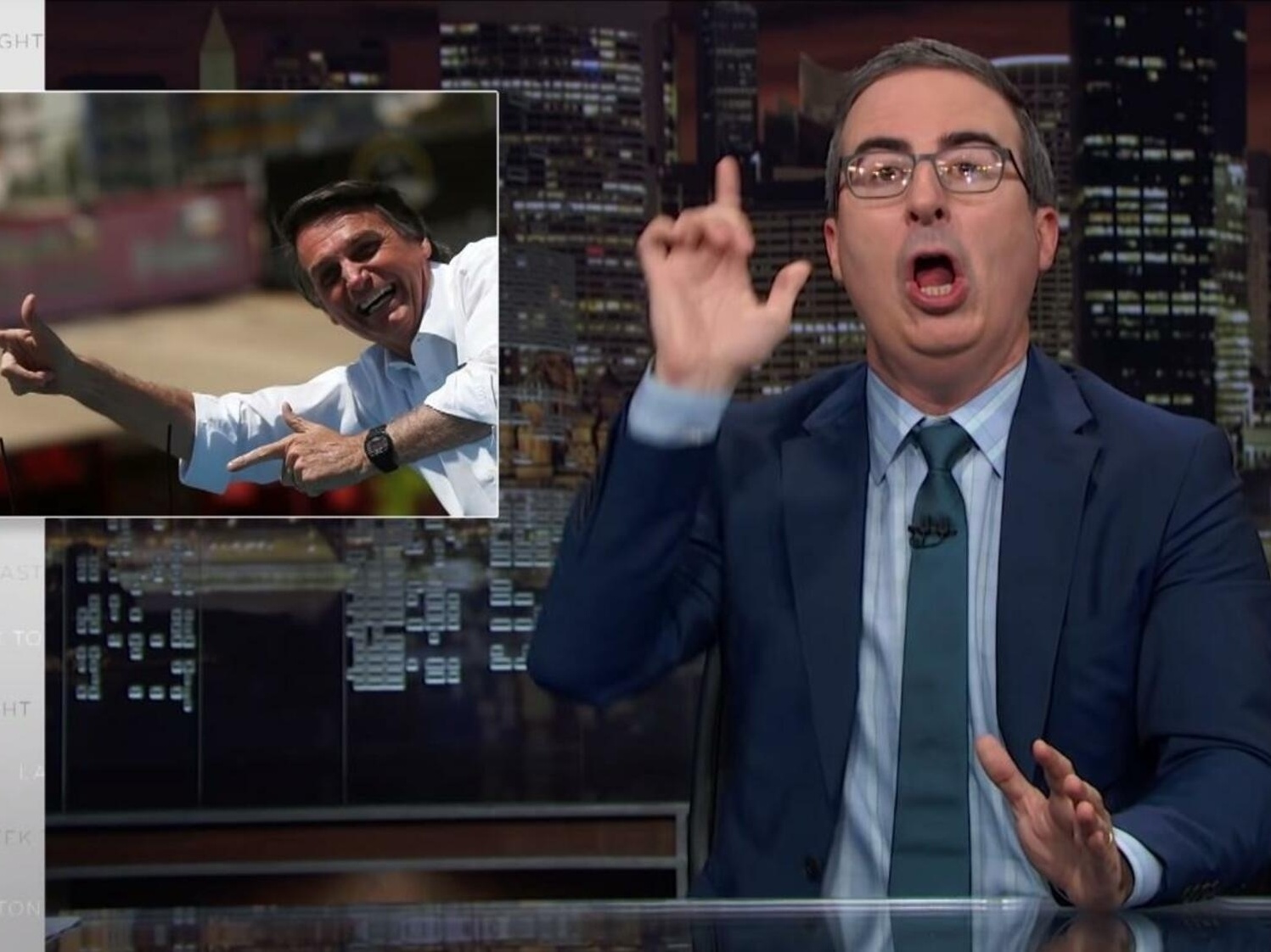 John Oliver lamenta voltar a falar de Bolsonaro: 'Preocupação mundial'