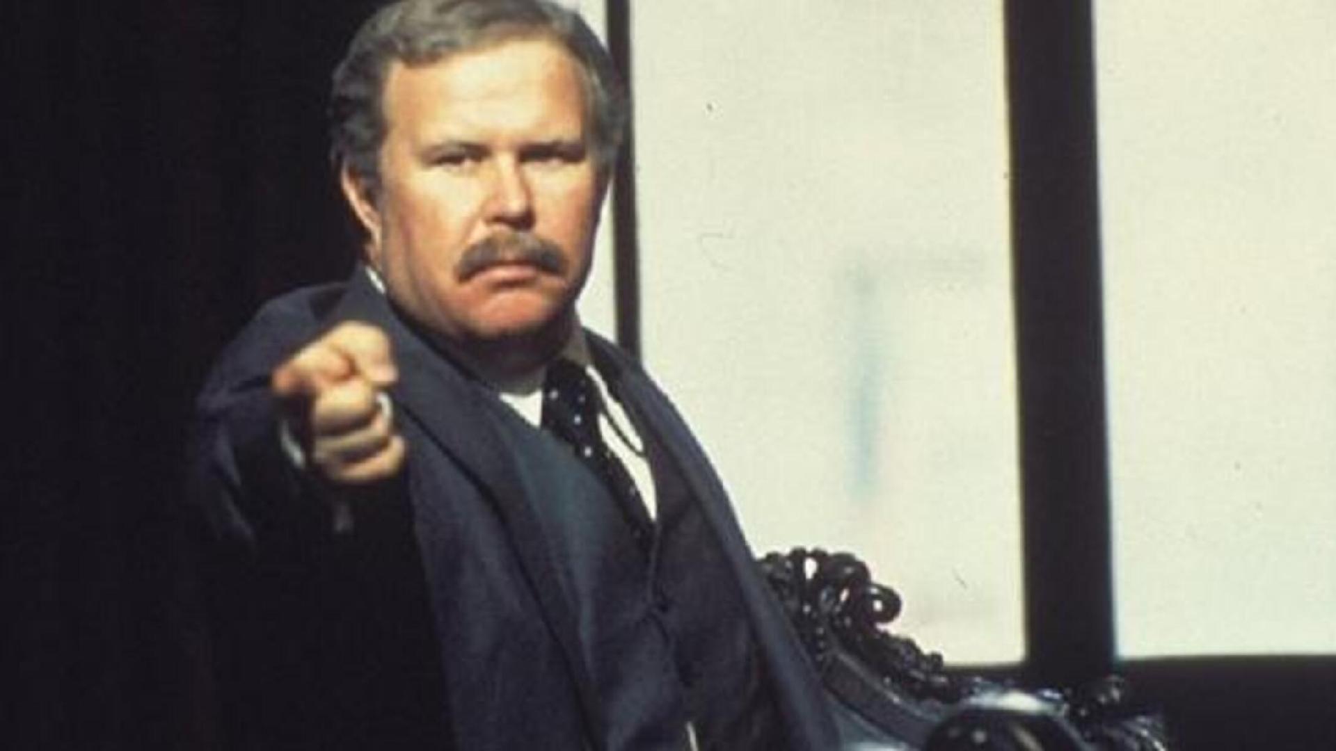 Ned Beatty em cena de Rede de Intrigas, que lhe deu uma indicação ao Oscar - Reprodução / MGM
