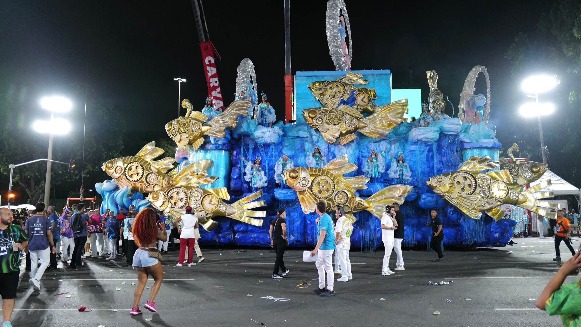 Carro da Imperatriz Leopoldinense quebrou no Desfile das Campeãs