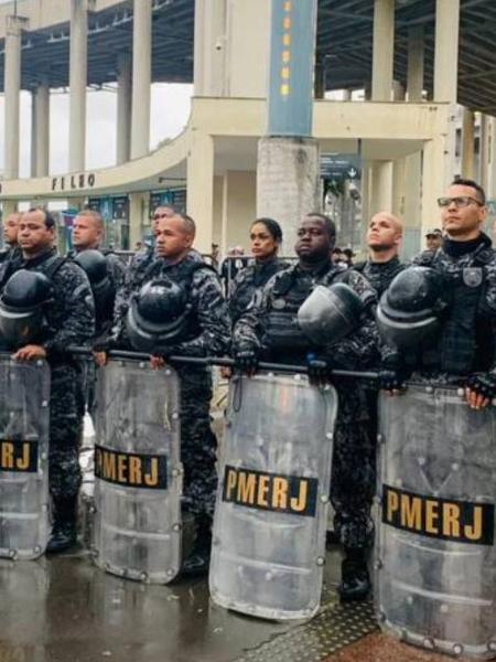 Policiais do Batalhão Especializado em Policiamento em Estádios no Maracanã