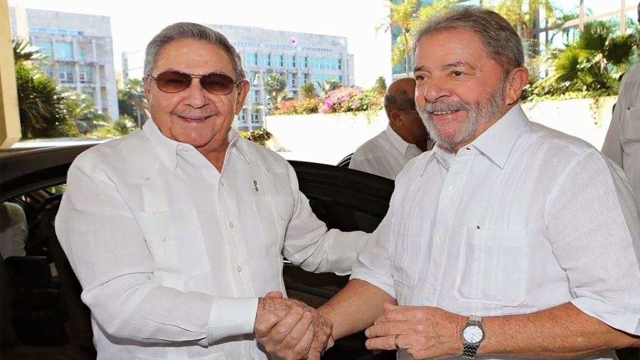 Lula se reuniu com Raúl Castro ontem e condenou a inclusão do país na lista norte-americana de patrocinadores do terrorismo - Ricardo Stuckert/ Instituto Lula
