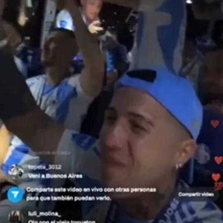 Enzo Fernandez gravou os jogadores argentinos cantando música racista e transfóbica após título da Copa America