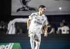 Botafogo melhora proposta, mas Jair não se anima com saída do Santos - Santos FC/Raul Baretta