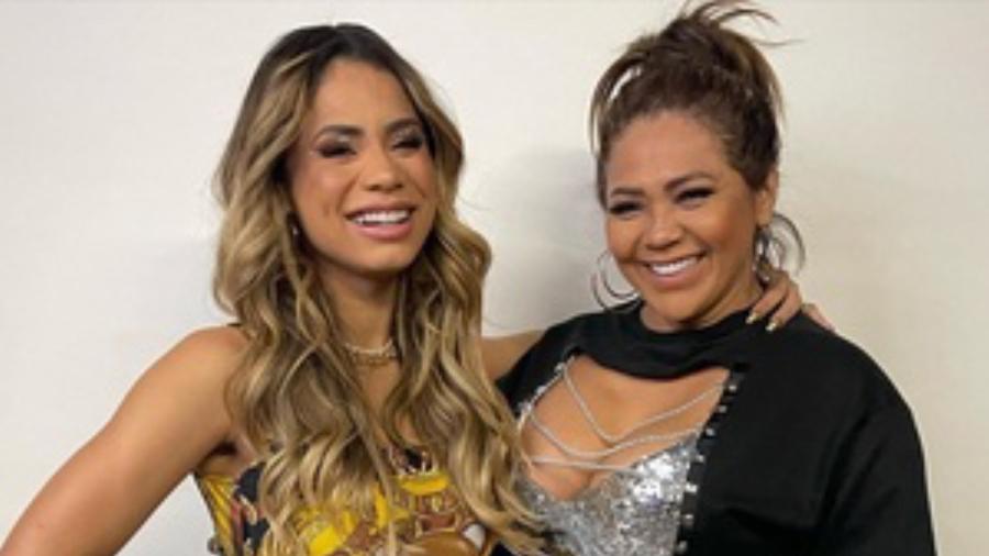 Lexa com sua mãe, Darlin Ferrattry Lexa com sua mãe, Darlin Ferrattry