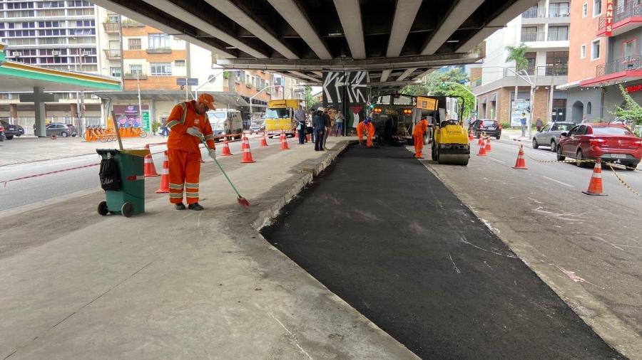 A Prefeitura de São Paulo fez bolsão de estacionamento embaixo do elevado João Goulart, conhecido como Minhocão A Prefeitura de São Paulo fez bolsão de estacionamento embaixo do elevado João Goulart, conhecido como Minhocão