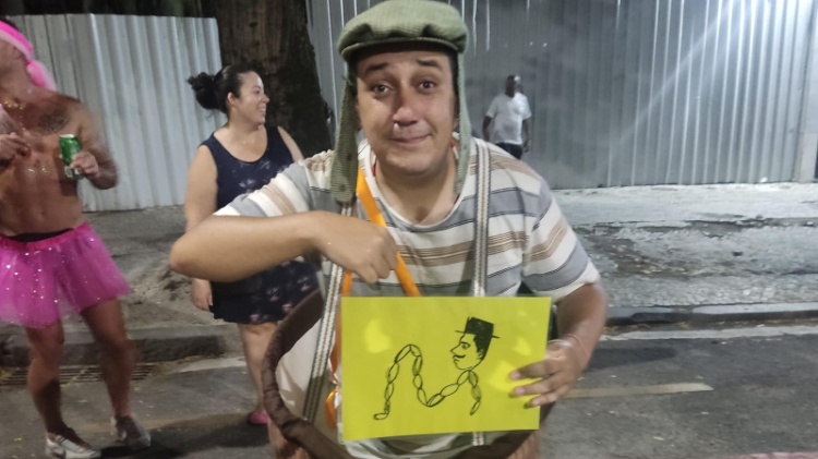 Guilherme Sá se fantasiou e Chaves