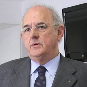 Atan de Azevedo Barbosa é primo do ex-ministro Nelson Jobim (foto), que presidiu o Supremo - Sergio Lima/Folhapress