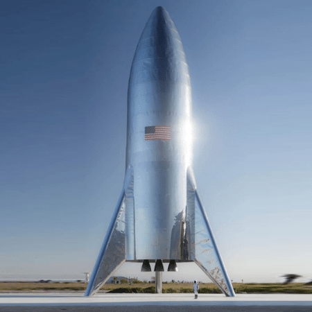 Nesta semana, Musk exibou protótipo do próximo foguete da SpaceX, "Starship", com revestimento de aço - Elon MUSK / Elon Musk / AFP
