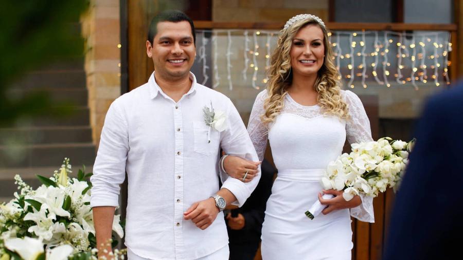 Andressa Urach se casou com Thiago Lopes em abril deste ano - Divulgação