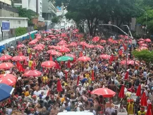 Prefeitura de SP publica decreto para organizar Carnaval de rua em 2025