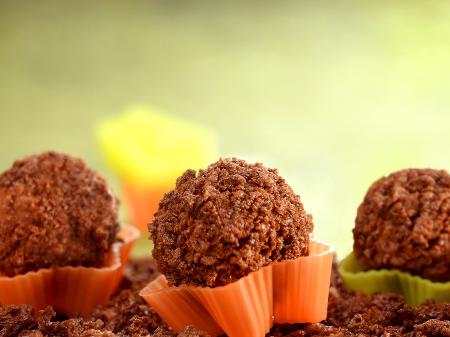 Festival do brigadeiro serve de receitas inusitadas do doce até