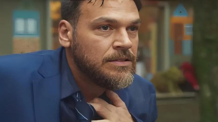 Theo (Emílio Dantas) em Vai na Fé  - Reprodução/TV Globo 