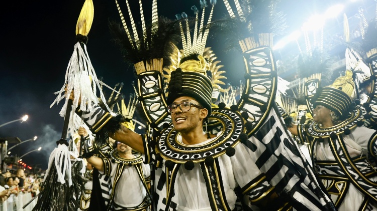 Estrela do Terceiro Milênio, campeã do Grupo de Acesso do Carnaval de São Paulo 2024, no Desfile das Campeãs