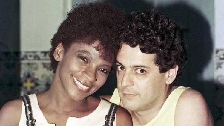 Zezé Motta e Marcos Paulo na novela 'Corpo a Corpo' Zezé Motta e Marcos Paulo na novela 'Corpo a Corpo'