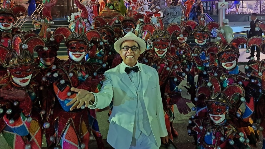 O ator Pascoal da Conceição interpretou Mario de Andrade no desfile da Mocidade Alegre