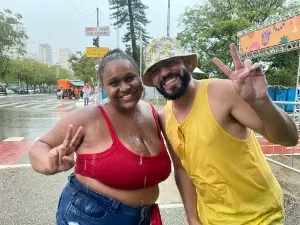 Chuva marca o fim do Carnaval no Ibirapuera com Pedro Sampaio