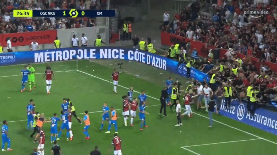 Gerson, camisa 8 do Olympique de Marselha, participou de briga generalizada no jogo do seu time contra o Nice, pelo Campeonato Francês - Reprodução/Twitter