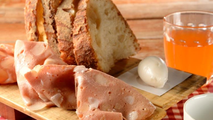 Caf&eacute; da manh&atilde; da Casa do Porco, com manteiga de lardo - Mauro Holanda