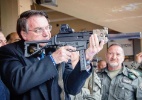 Fachin suspende isenção de imposto para importação de revólveres e pistolas