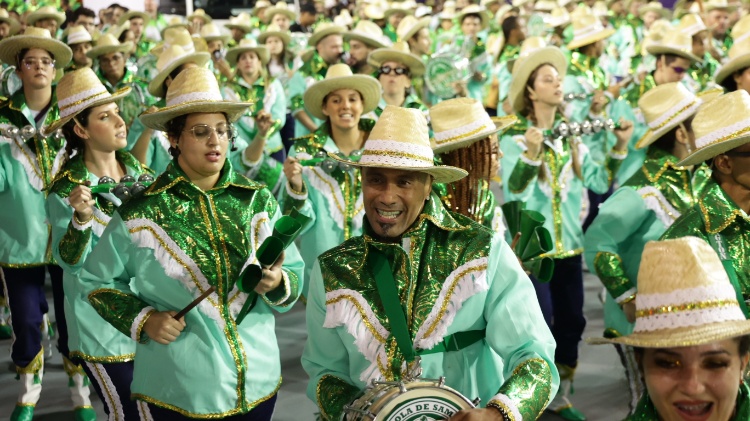 Bateria da Mancha Verde no Desfile das Campeãs do Carnaval de São Paulo de 2024