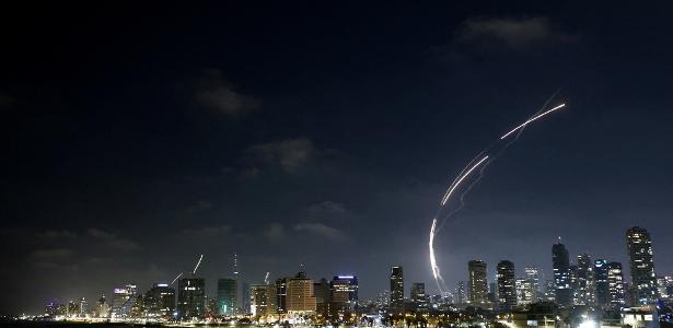 A semana na Bolsa: Ibovespa sobe mesmo com IOF e tensão geopolítica